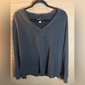 Orvis Women's Black V-Neck Sweatshirt